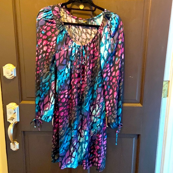 Super Cool Peasant Style Dress - Picture 1 of 6